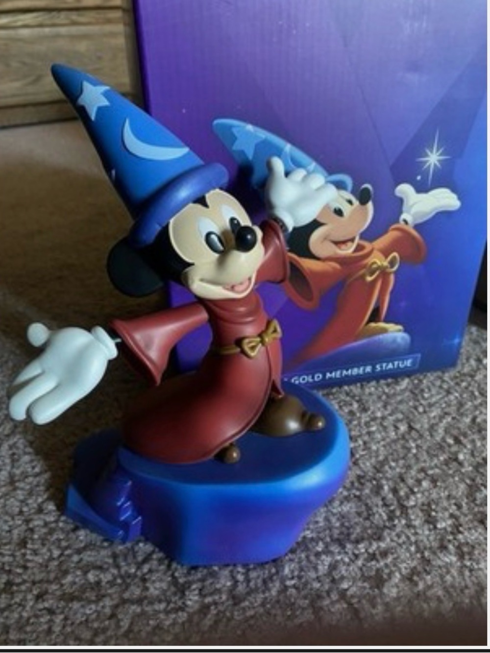 Sorcerer Mickey 2026 D23 Gold Member Statue new in box unopened - Picture 2 of 6